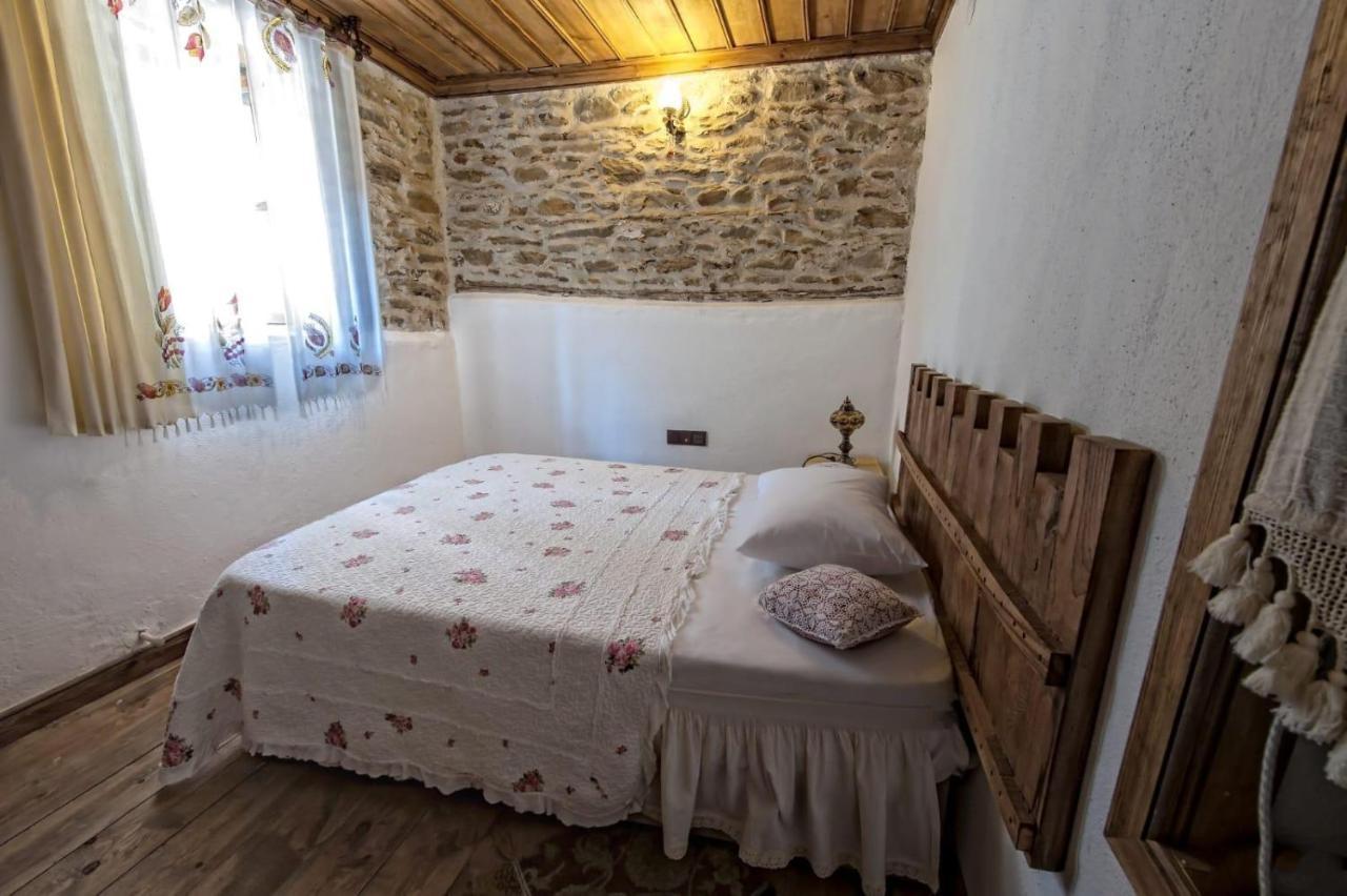 Birgi Hotel Saliha Hanim Tas Konak מראה חיצוני תמונה