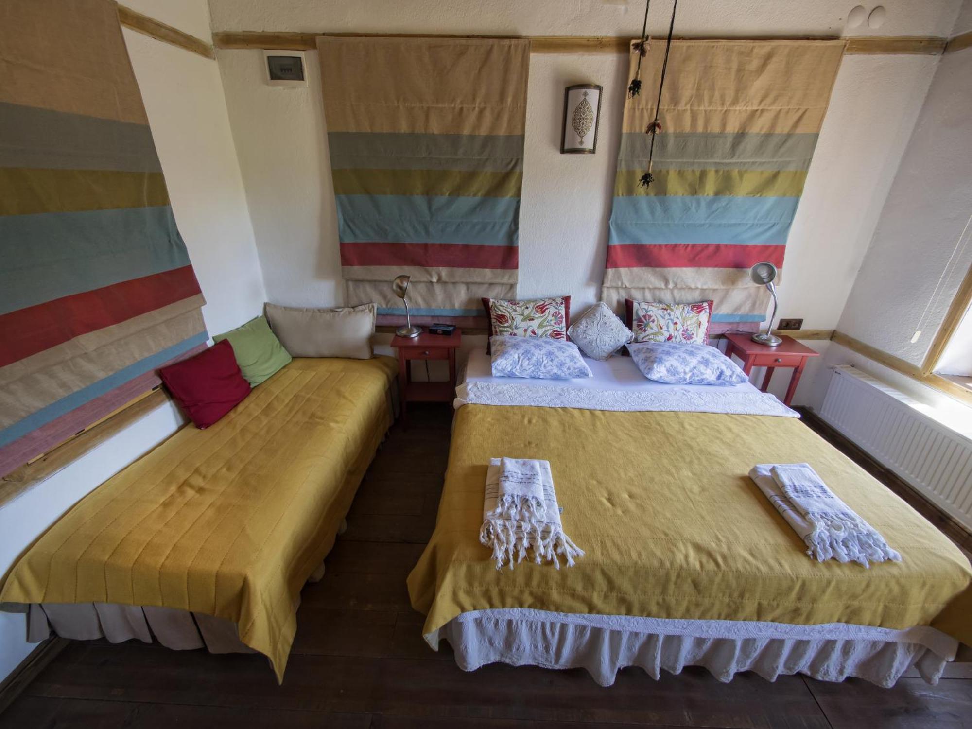 Birgi Hotel Saliha Hanim Tas Konak חדר תמונה